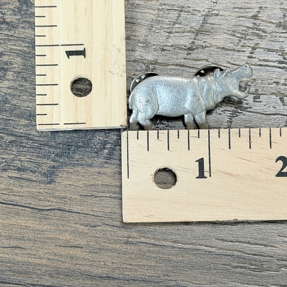 Vintage GG Harris Hat Pin 491 Hippopotamus Hippo Pin Pewter jewelry pins lapel - Picture 6 of 6